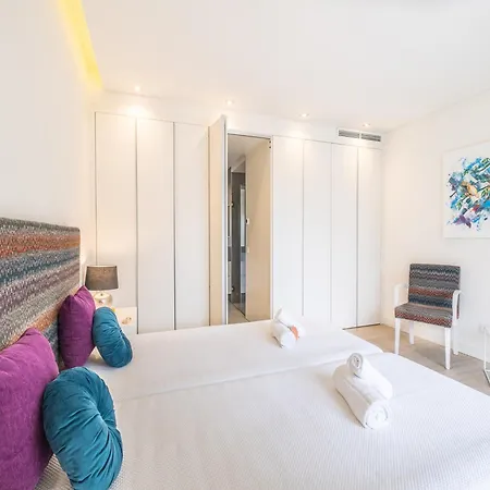 Villa Holiday Home In Albufeira Near Marina & Pool *