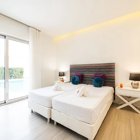 Holiday Home In Albufeira Near Marina & Pool